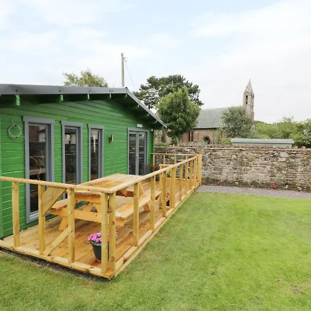 Hannah's Hide * Bowness-on-Solway